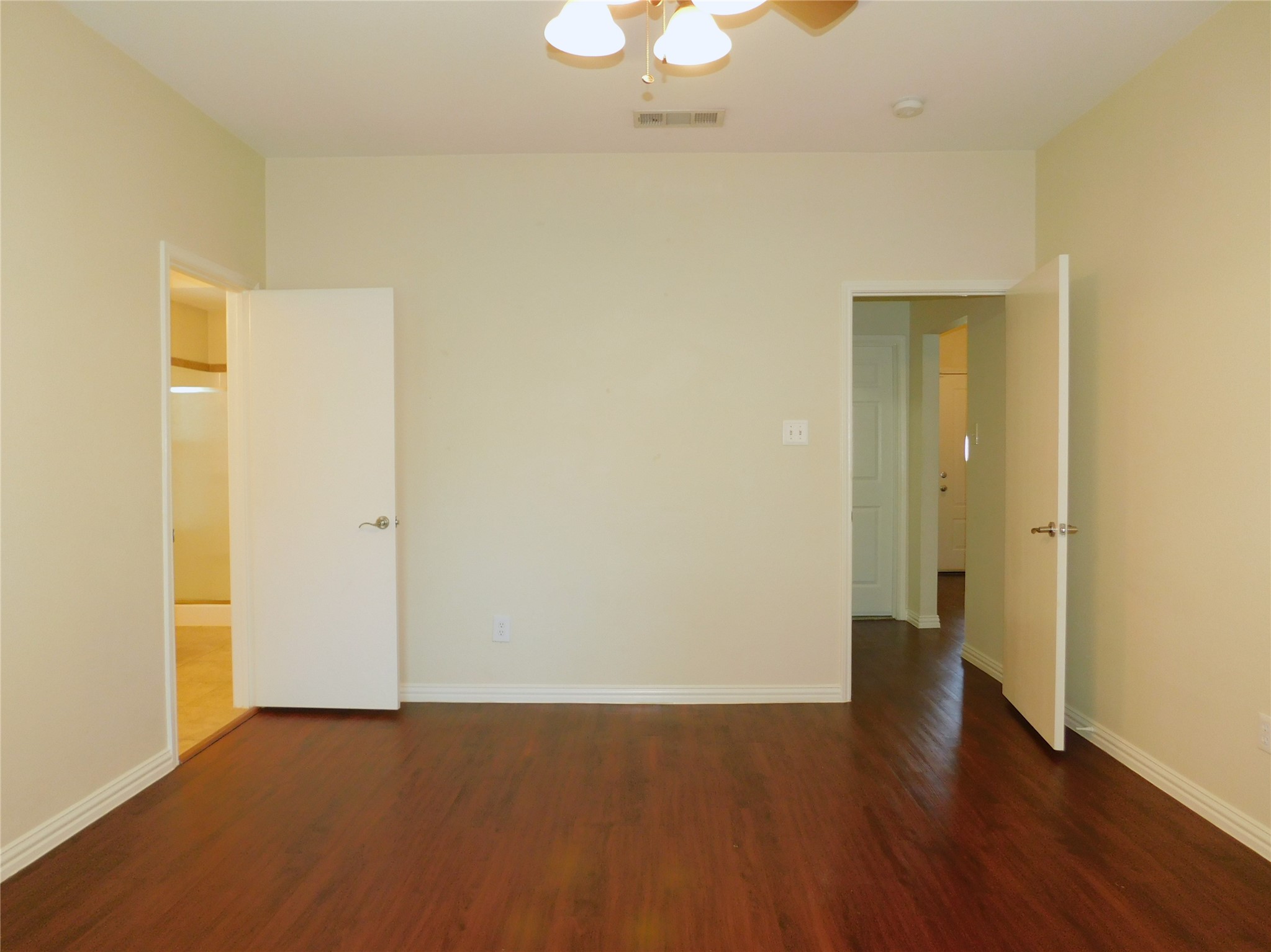 326 Ashley Oak Lane Lake Dallas TX 75065