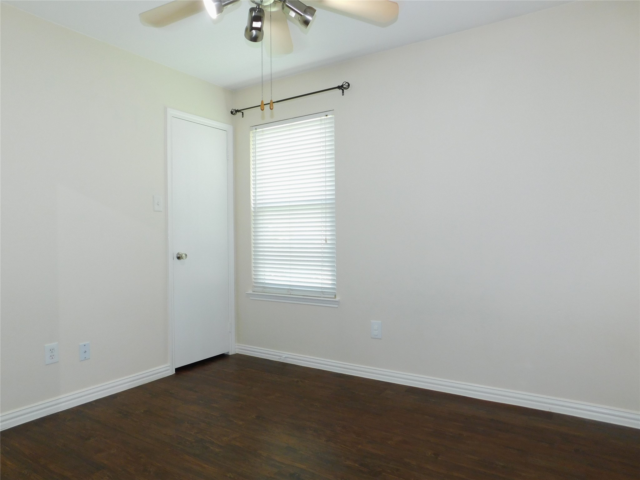 326 Ashley Oak Lane Lake Dallas TX 75065