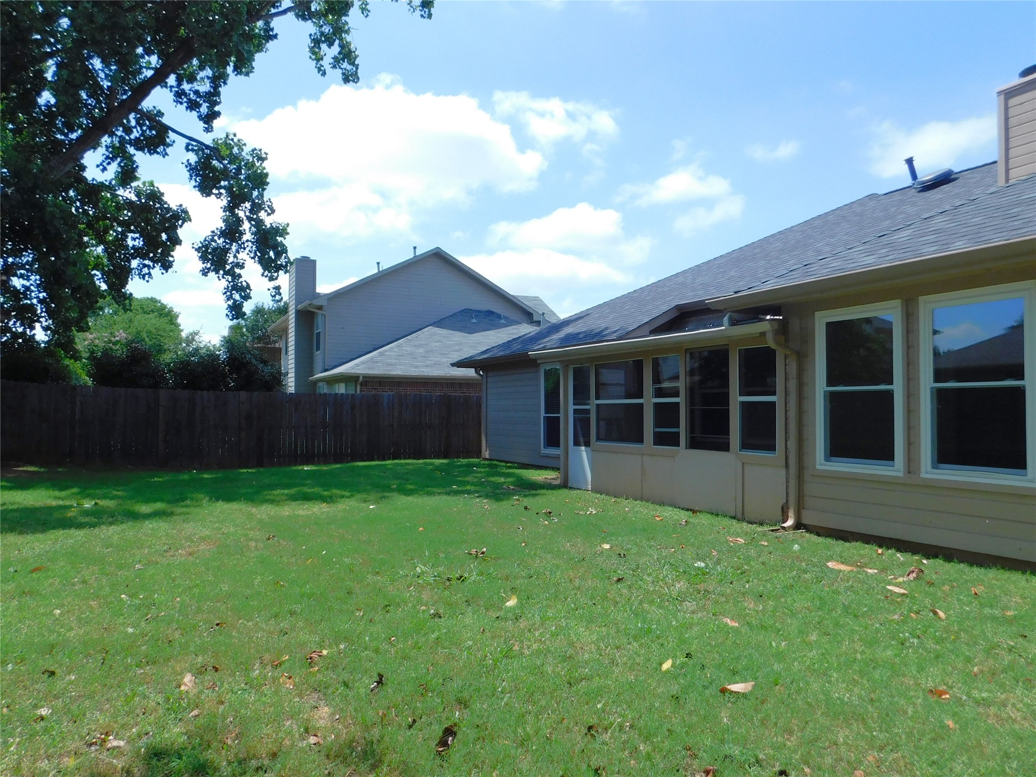 326 Ashley Oak Lane Lake Dallas TX 75065