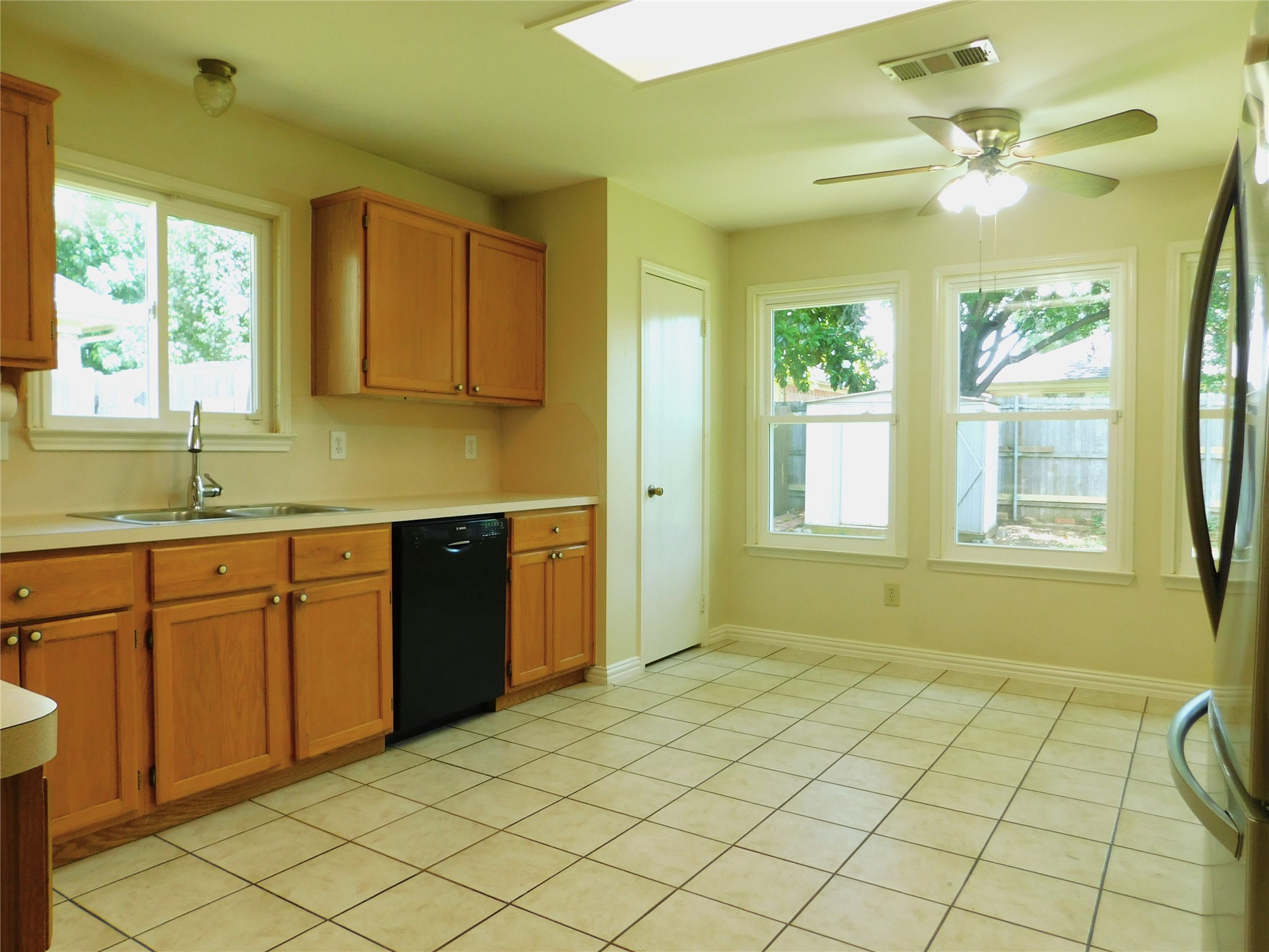 326 Ashley Oak Lane Lake Dallas TX 75065