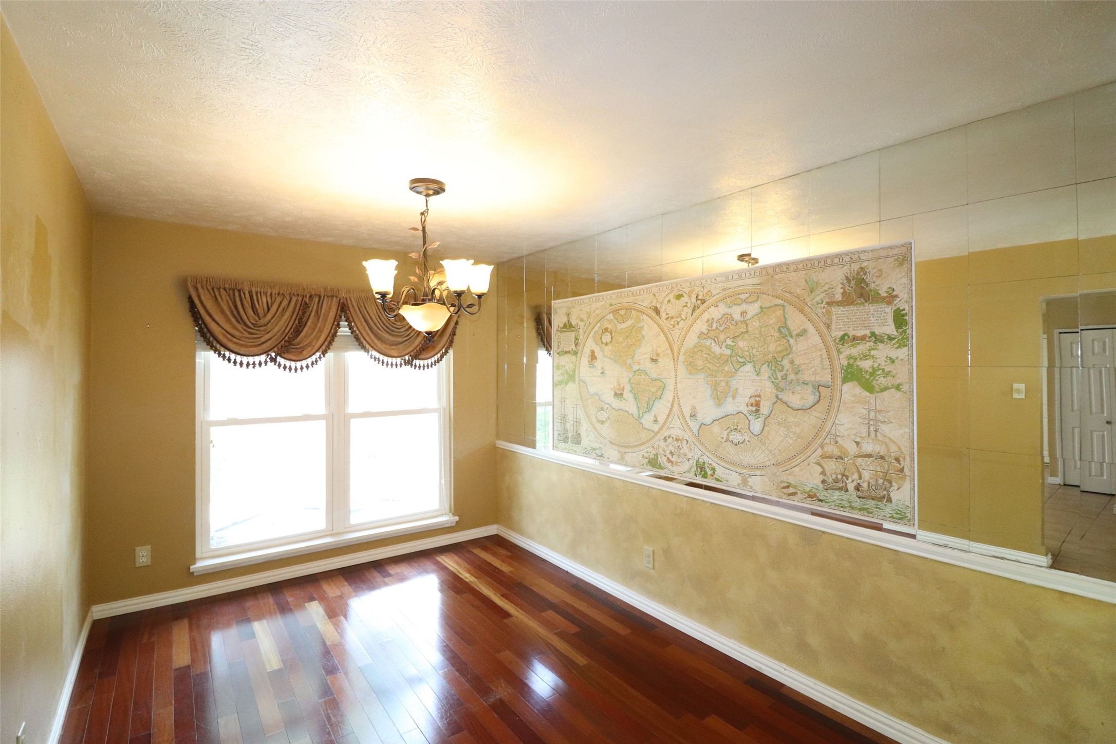 2901 Red Gum Road Garland TX 75044
