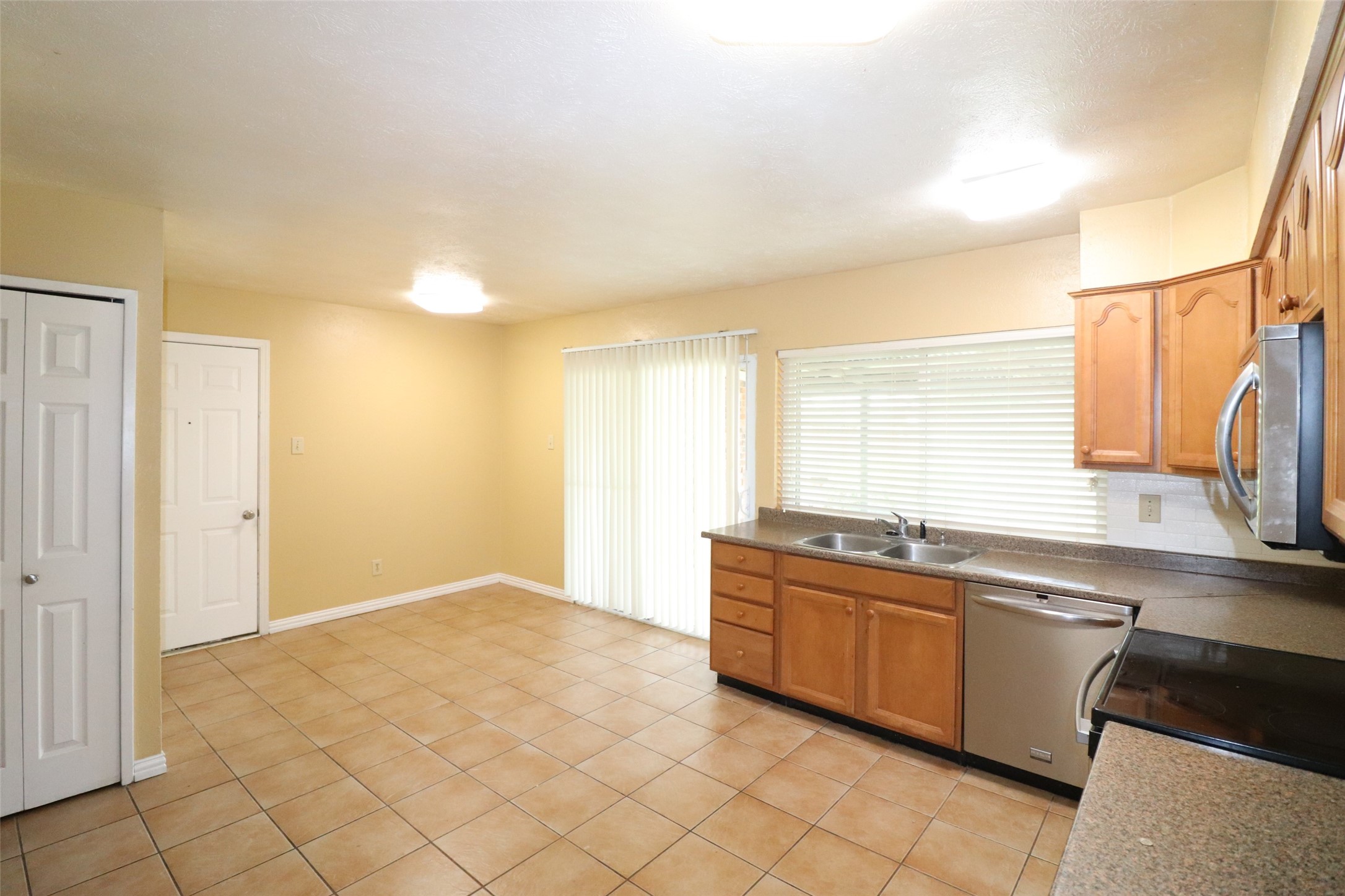 2901 Red Gum Road Garland TX 75044