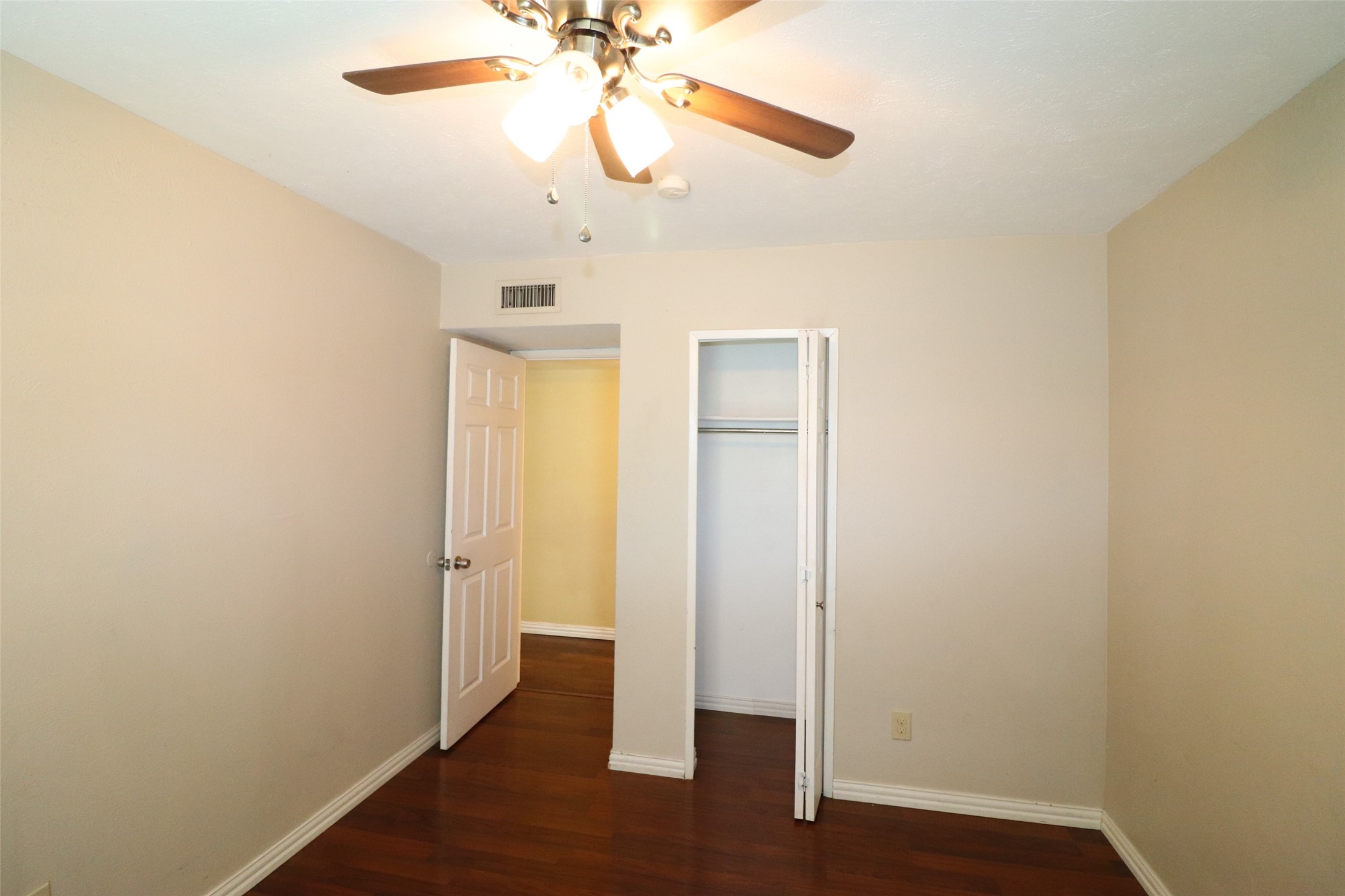 2901 Red Gum Road Garland TX 75044