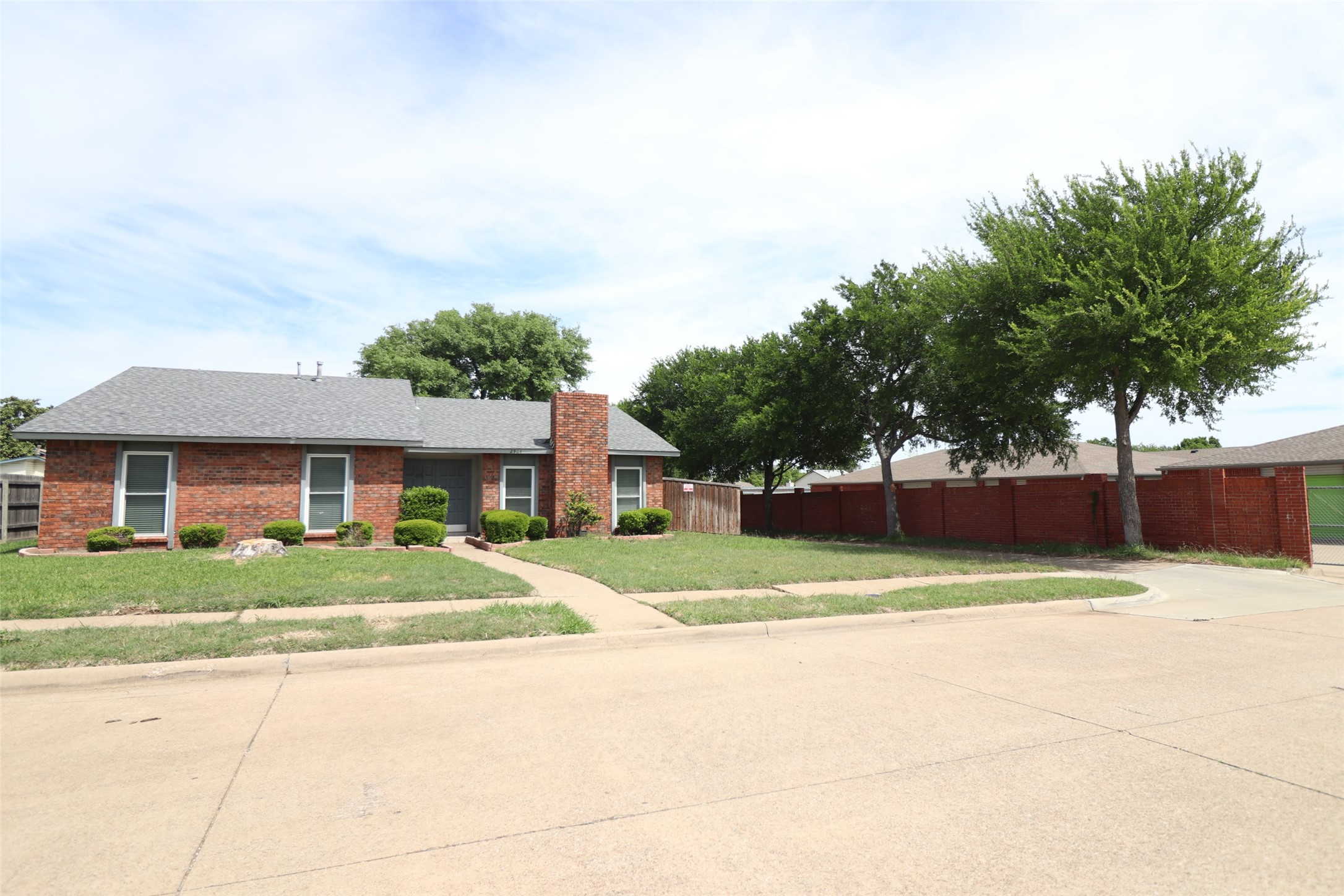 2901 Red Gum Road Garland TX 75044