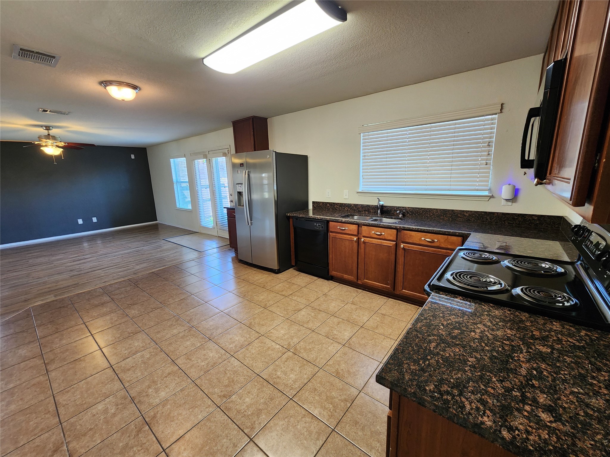 5709 Valley Stream Way Fort Worth TX 76244