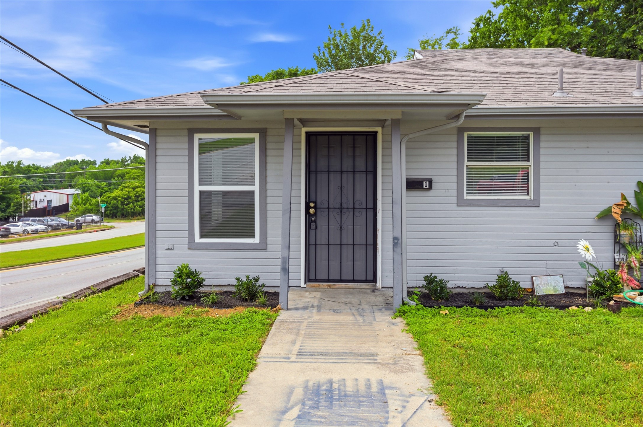 2701 18th Street Fort Worth TX 76106