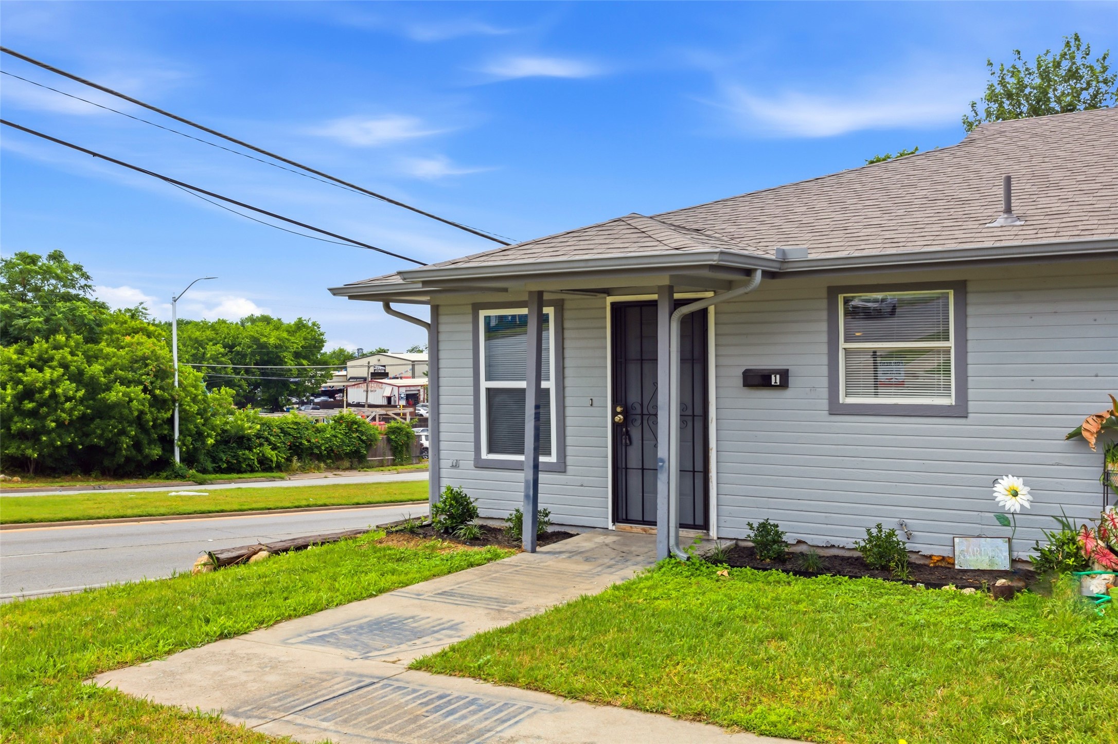 2701 18th Street Fort Worth TX 76106