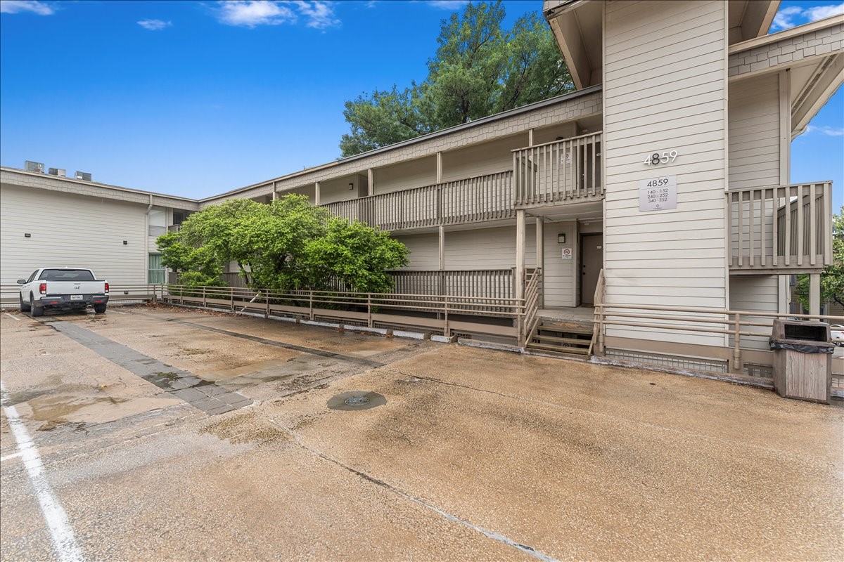 4859 Cedar Springs Road Dallas TX 75219