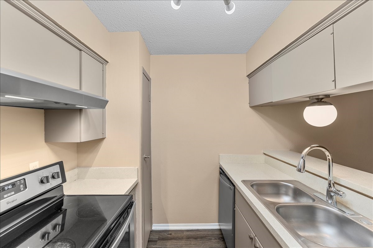 4859 Cedar Springs Road Dallas TX 75219