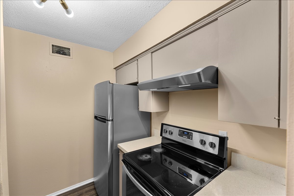 4859 Cedar Springs Road Dallas TX 75219
