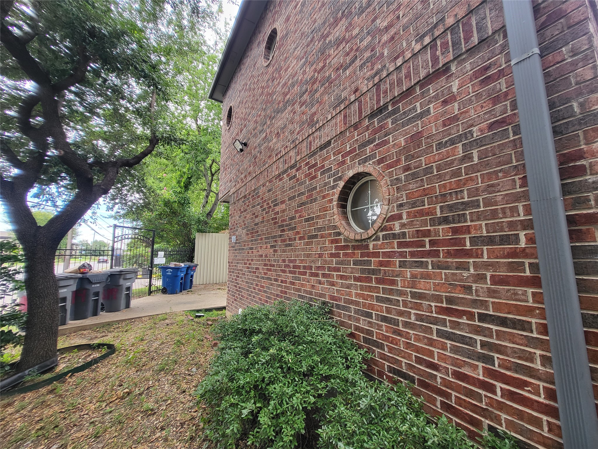 1819 N Fitzhugh Avenue Dallas TX 75204