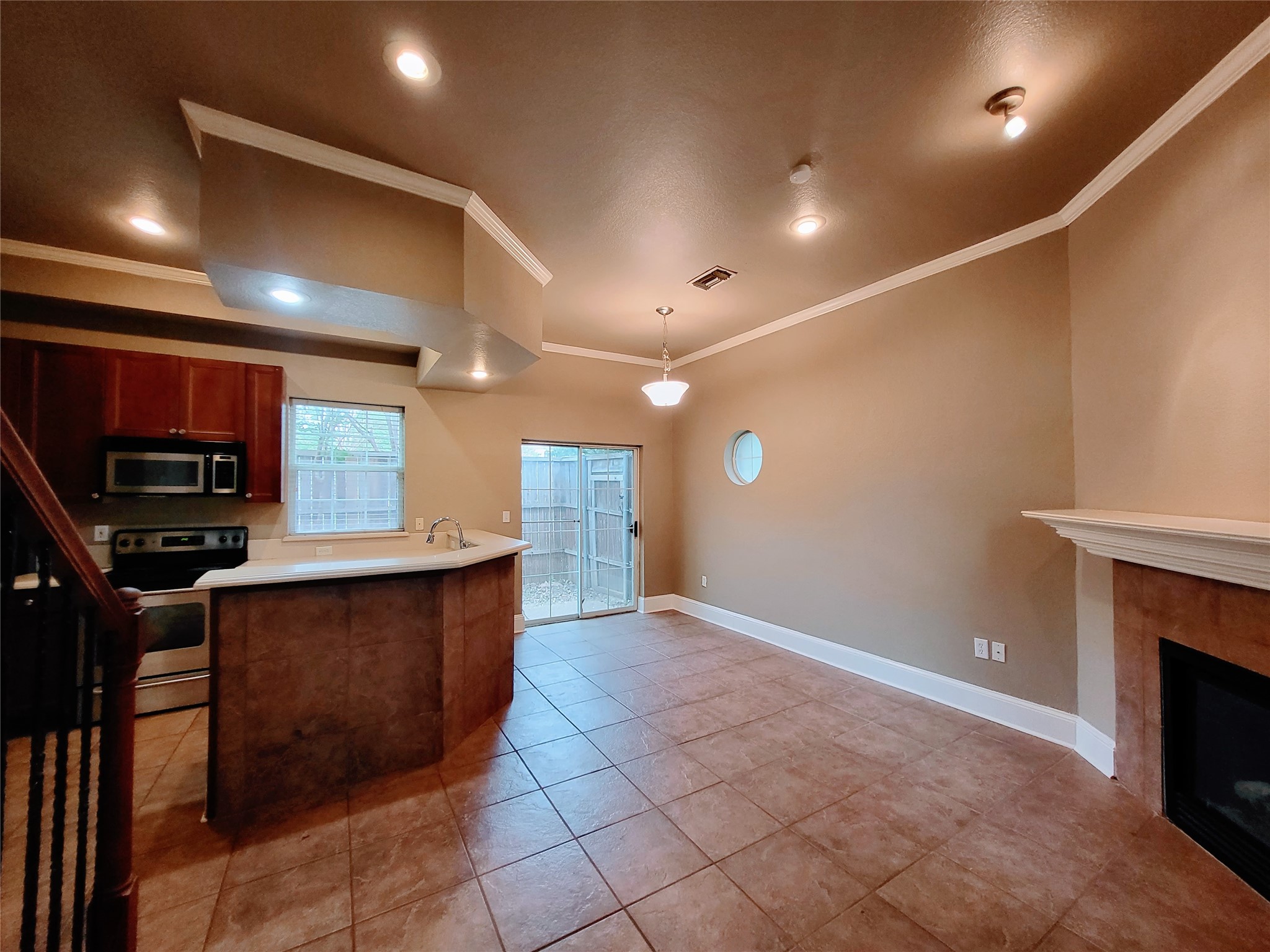 1819 N Fitzhugh Avenue Dallas TX 75204