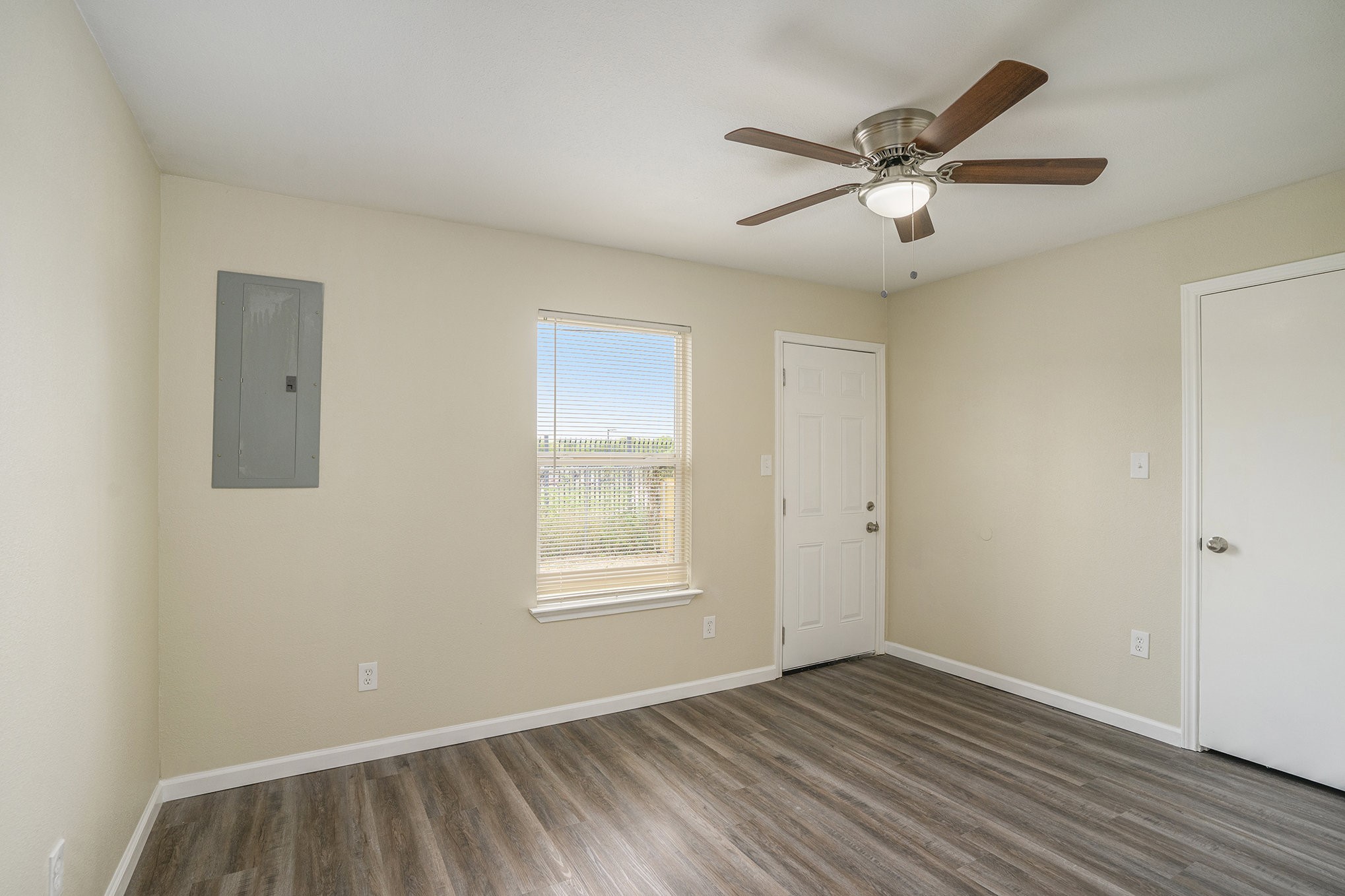 2200 Brookes Street Fort Worth TX 76105