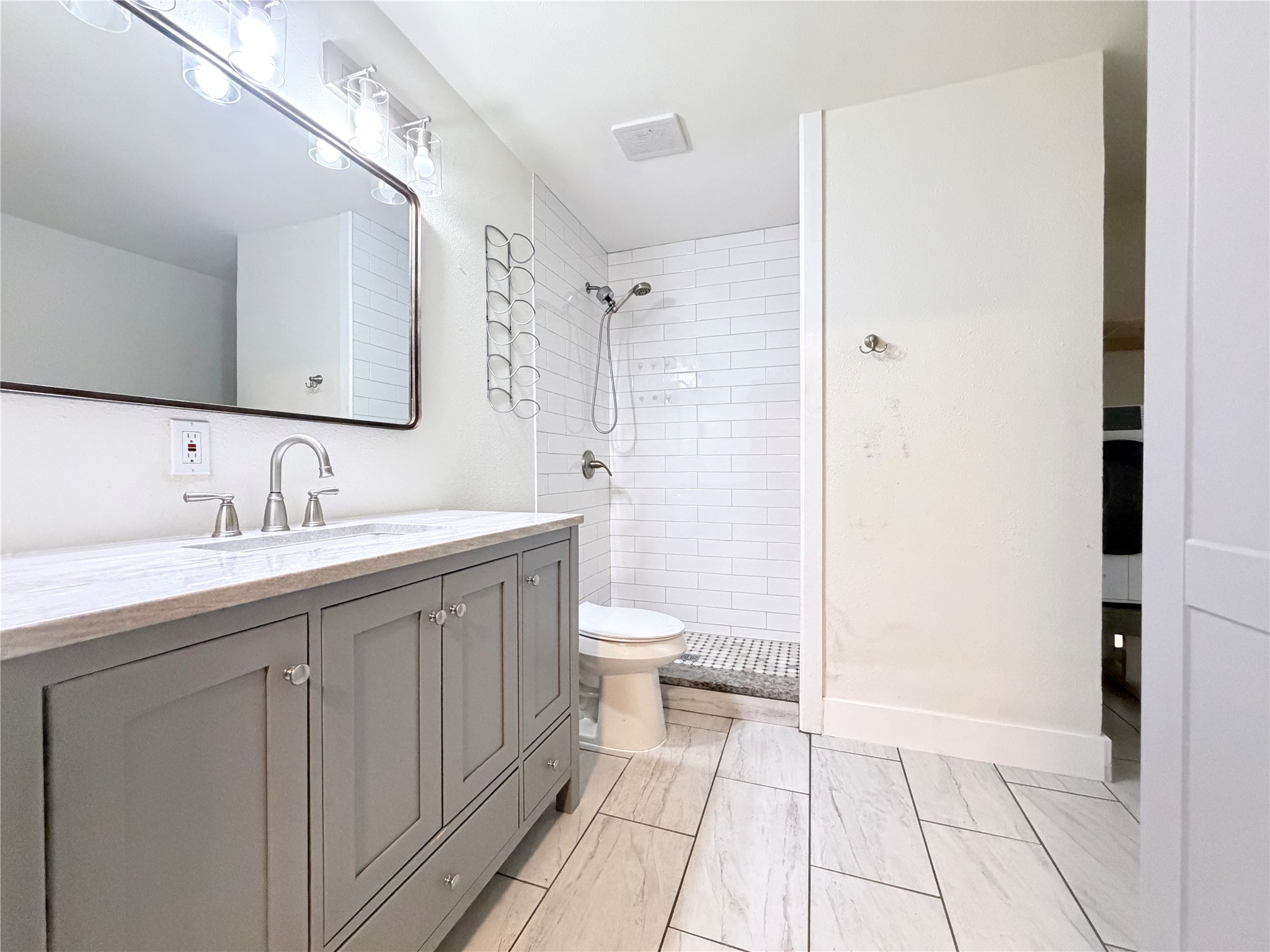 706 Jamestown Drive Garland TX 75043