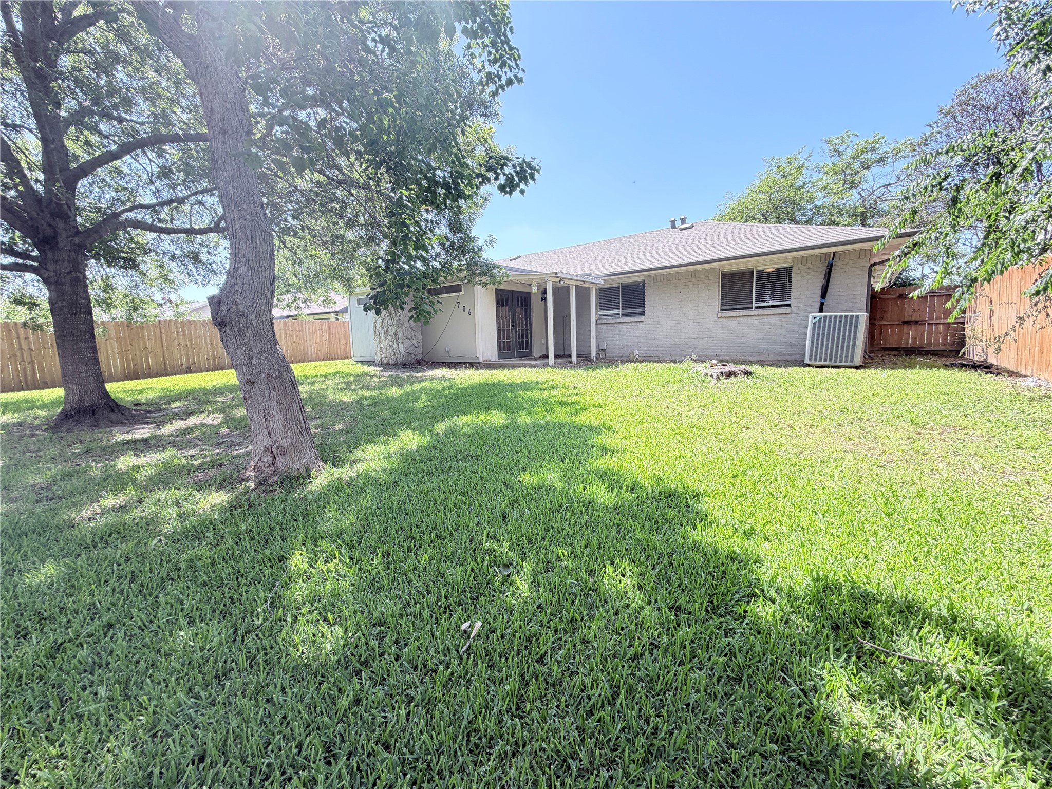 706 Jamestown Drive Garland TX 75043