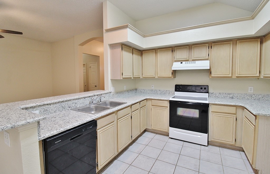 210 Ridgecrest Drive Cedar Hill TX 75104