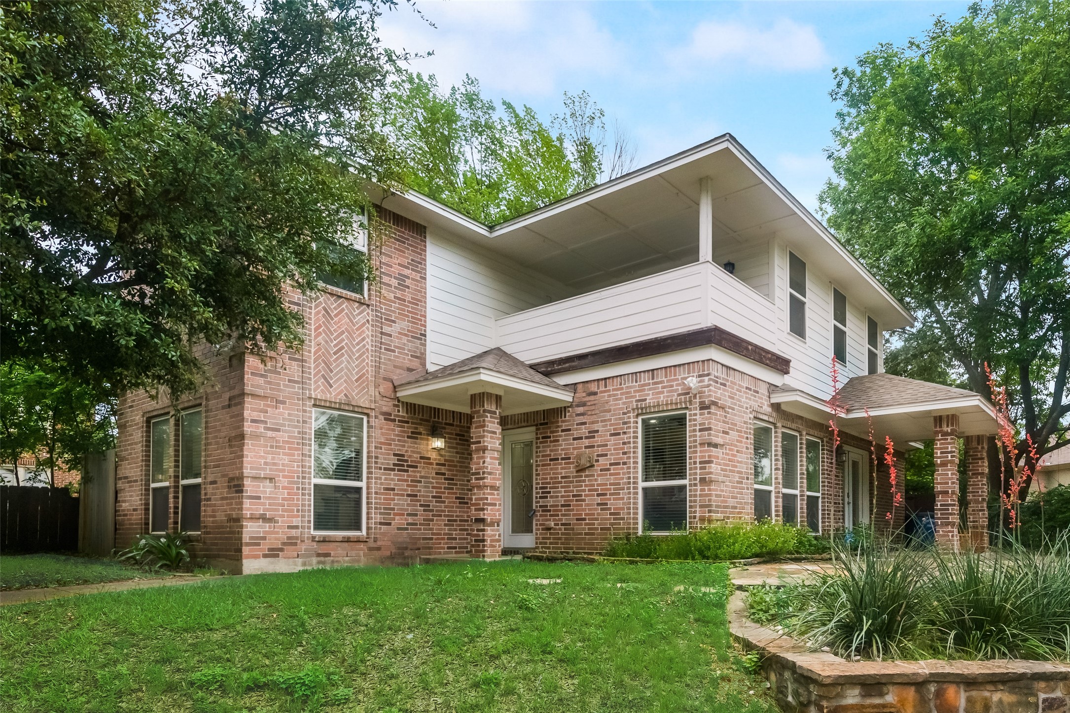 6119 Hudson Street Dallas TX 75206