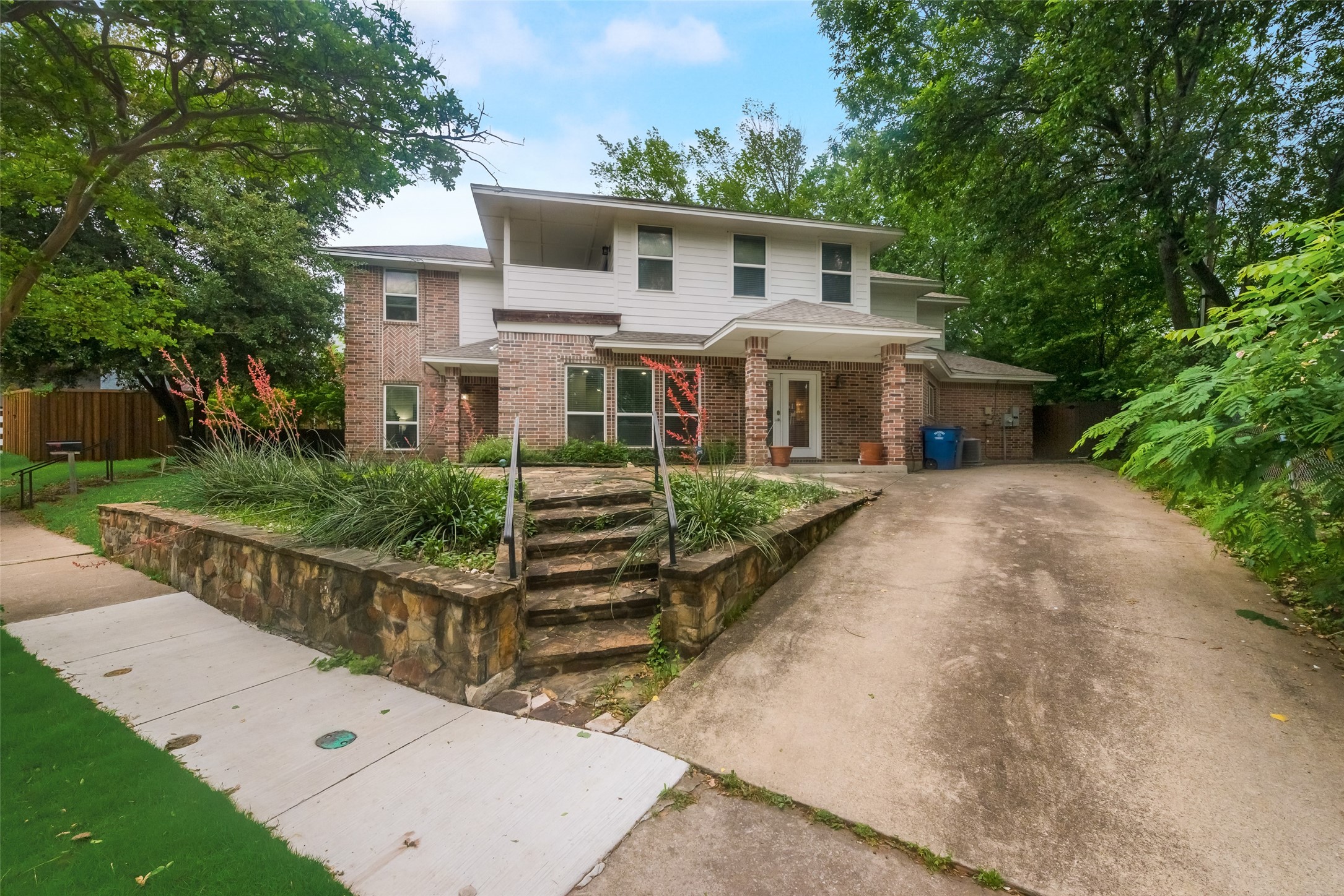 6119 Hudson Street Dallas TX 75206