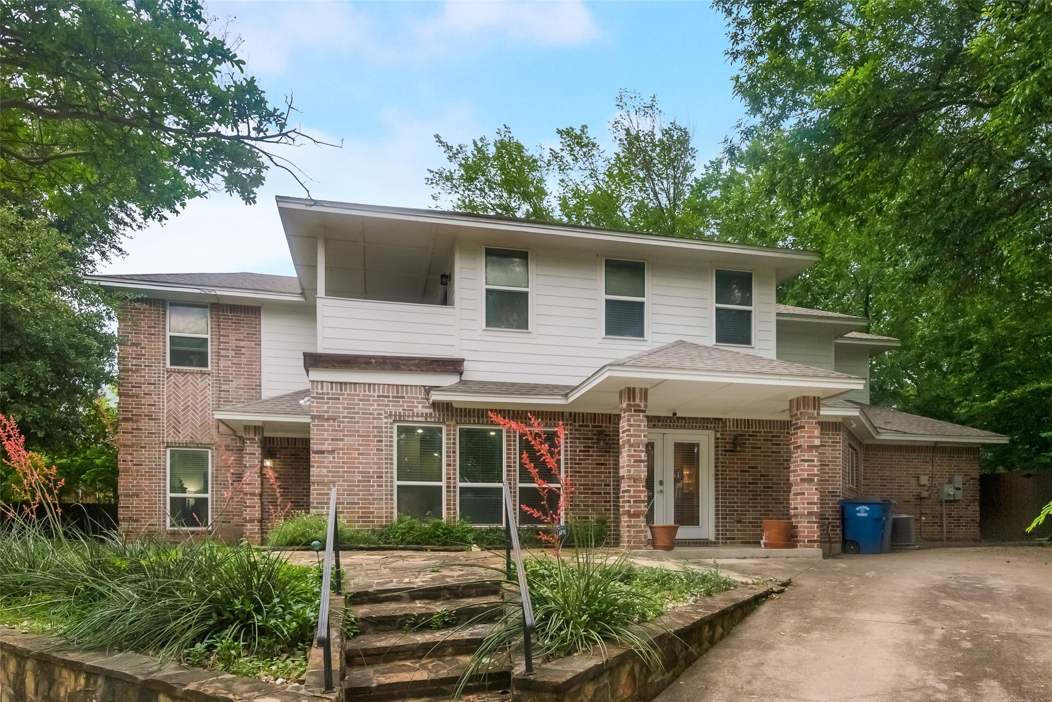 6119 Hudson Street Dallas TX 75206