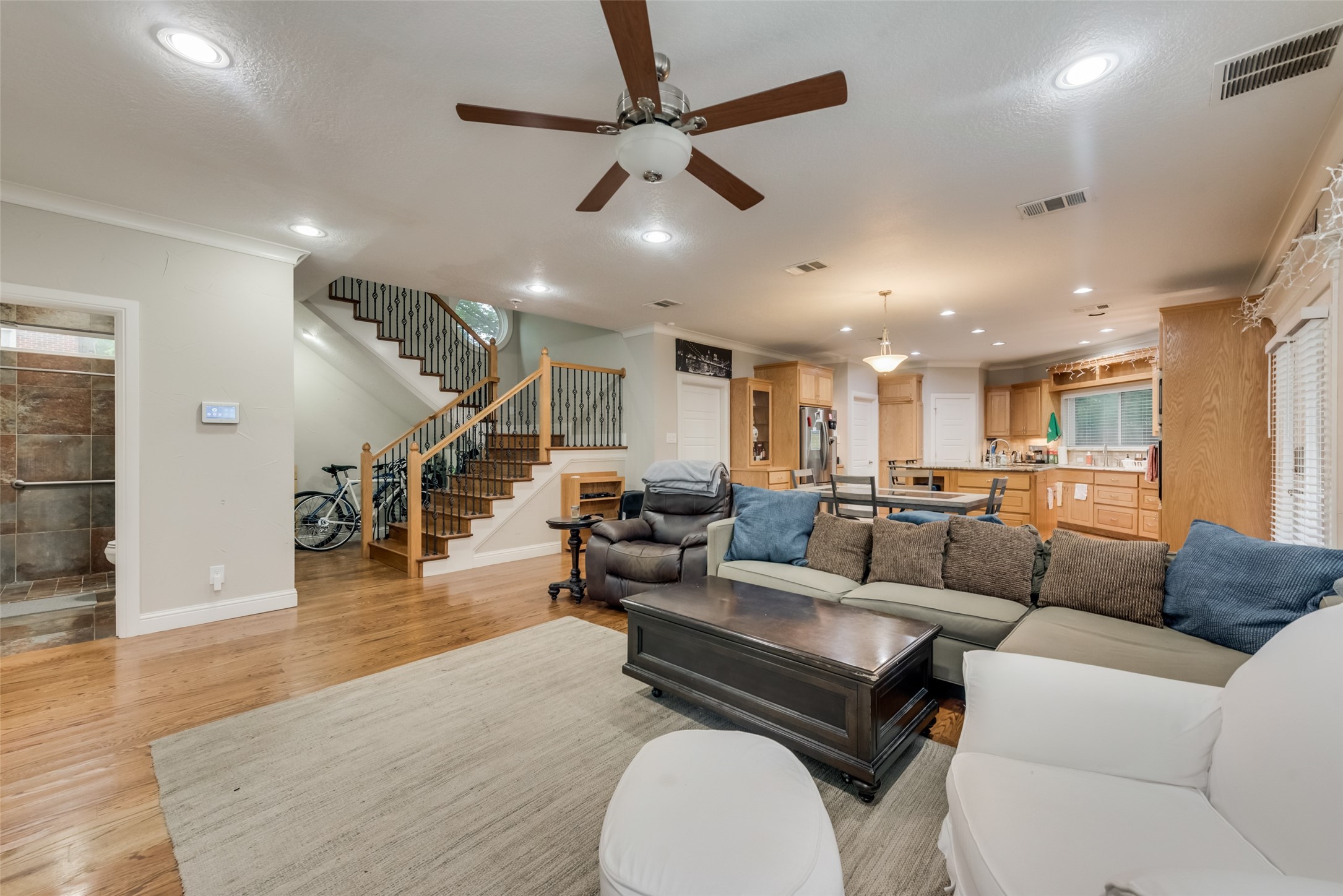 6119 Hudson Street Dallas TX 75206