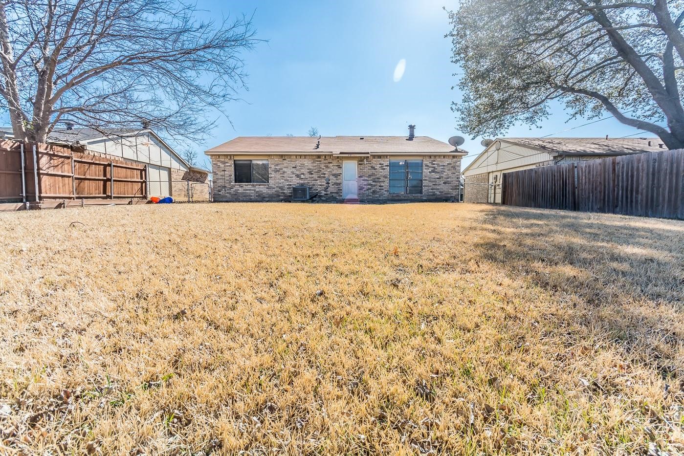 221 Hardwood Trail Mesquite TX 75150