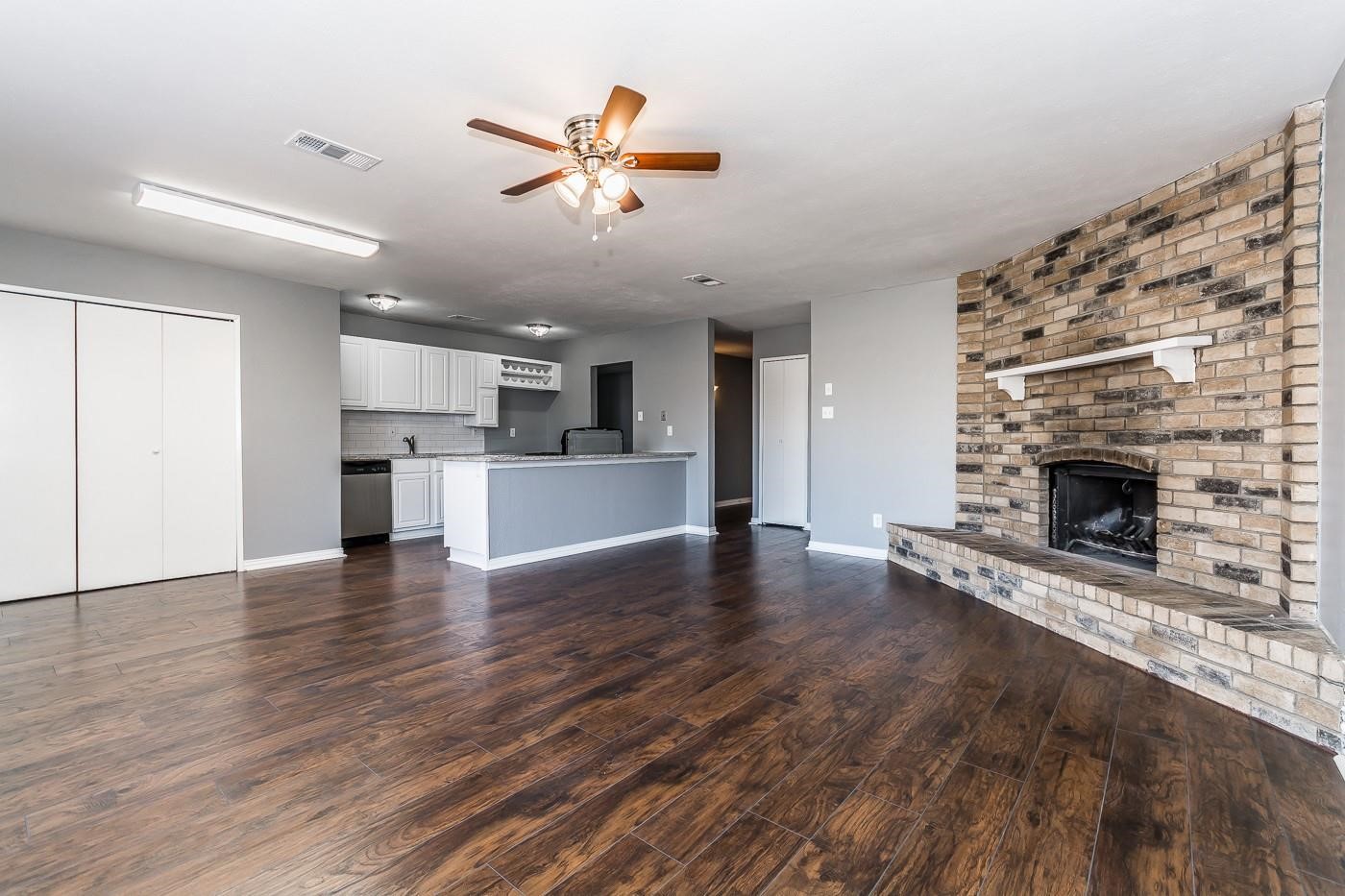 221 Hardwood Trail Mesquite TX 75150