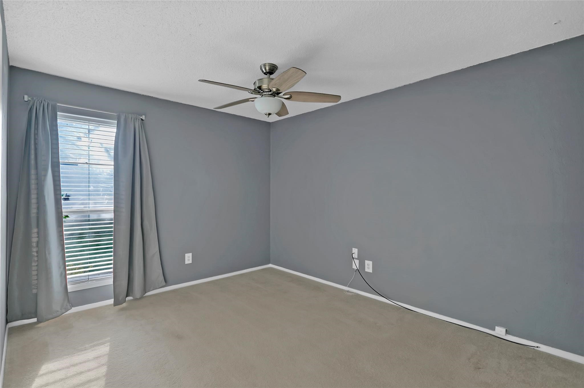 6104 Kelly Elliott Road Arlington TX 76001