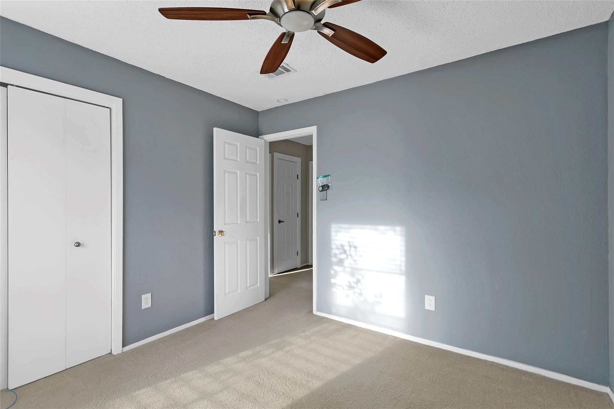 6104 Kelly Elliott Road Arlington TX 76001
