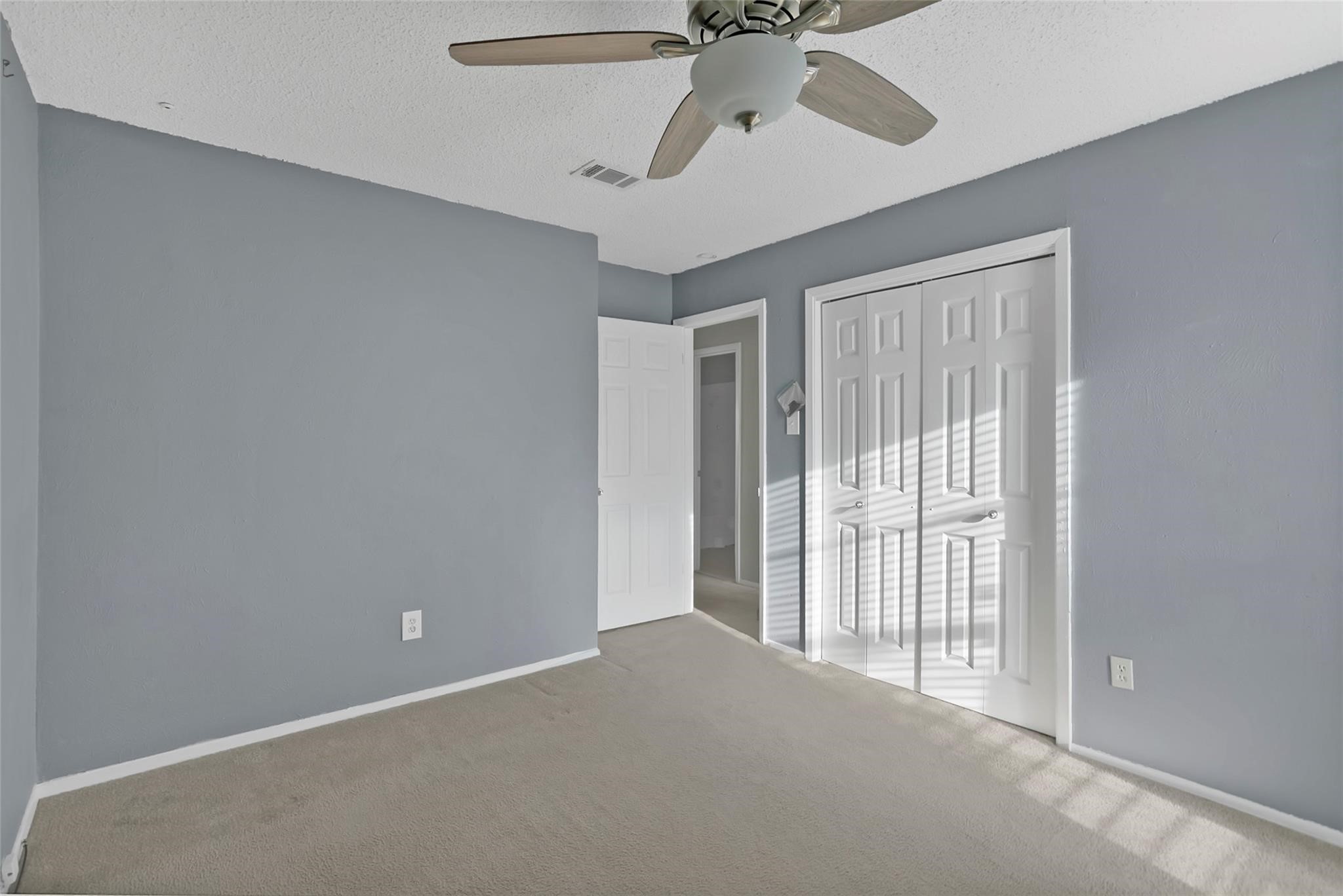 6104 Kelly Elliott Road Arlington TX 76001