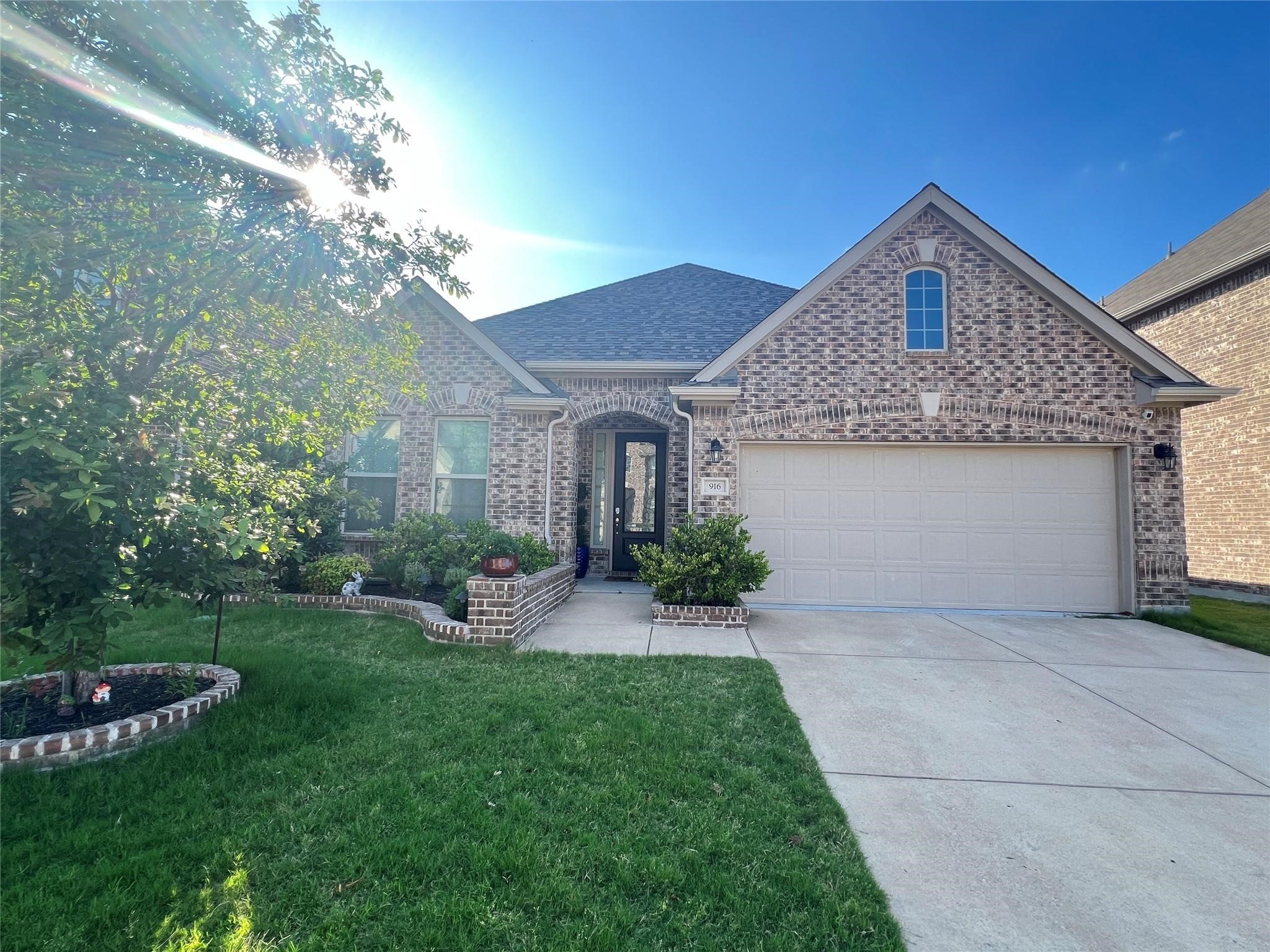 916 Sundrop Drive Little Elm TX 75068