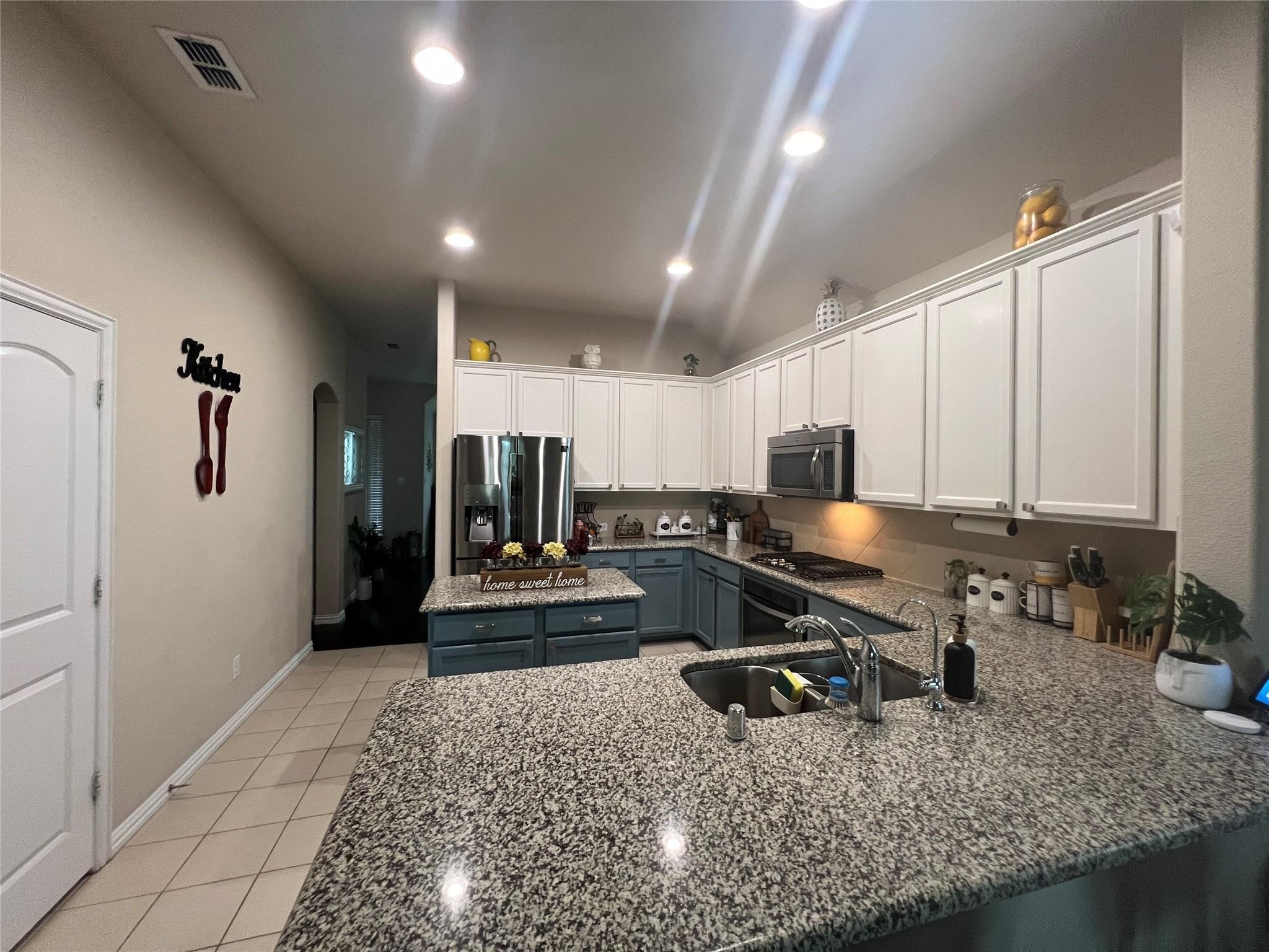 916 Sundrop Drive Little Elm TX 75068