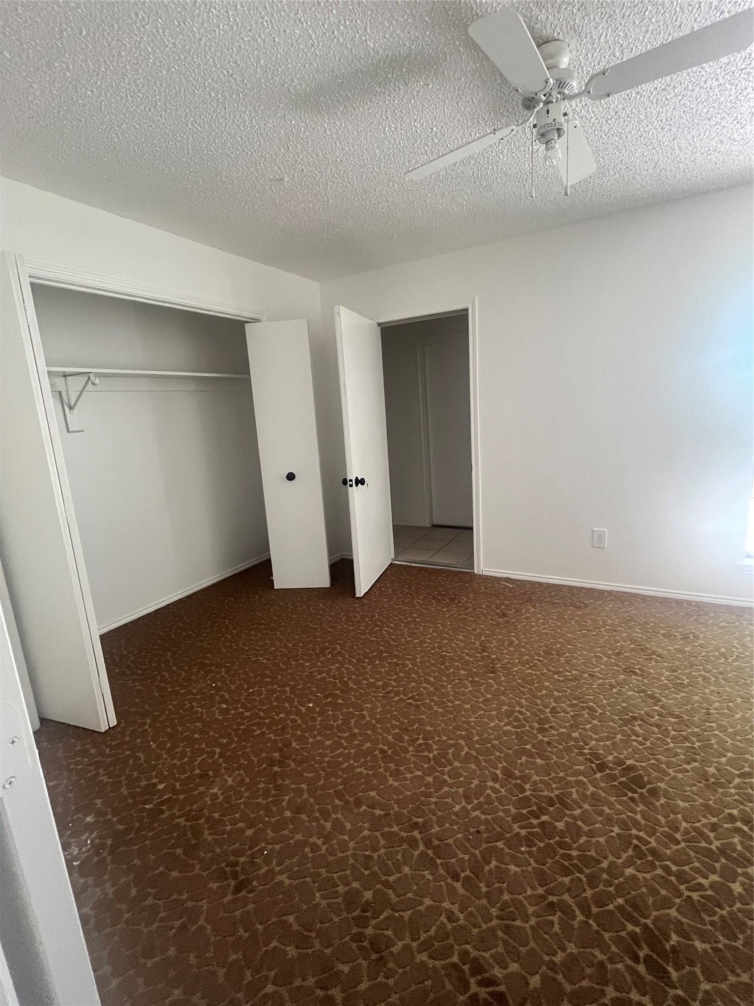 1045 Mitchell Lane Burleson TX 76028