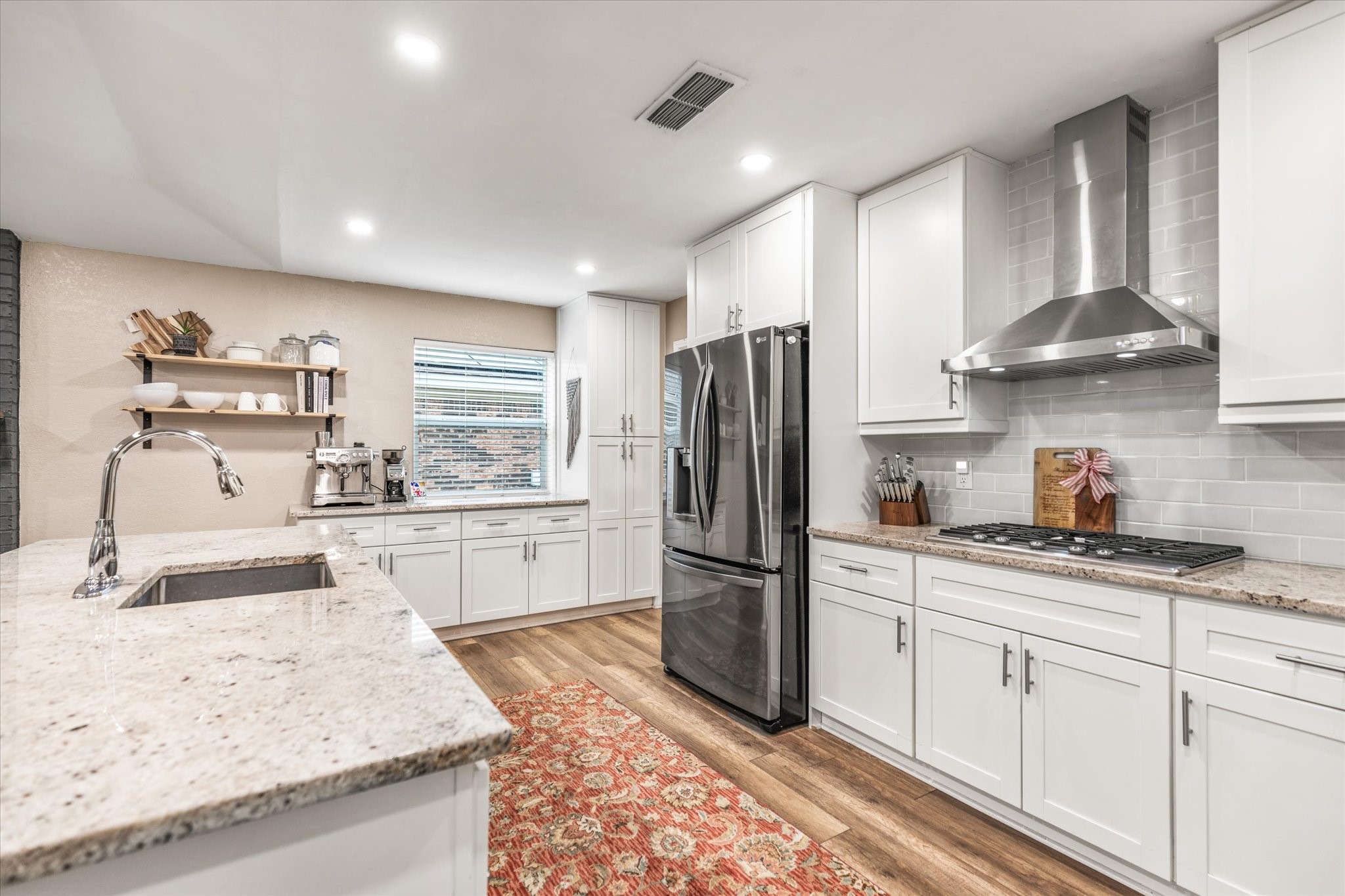 2021 Memphis Drive Bedford TX 76022