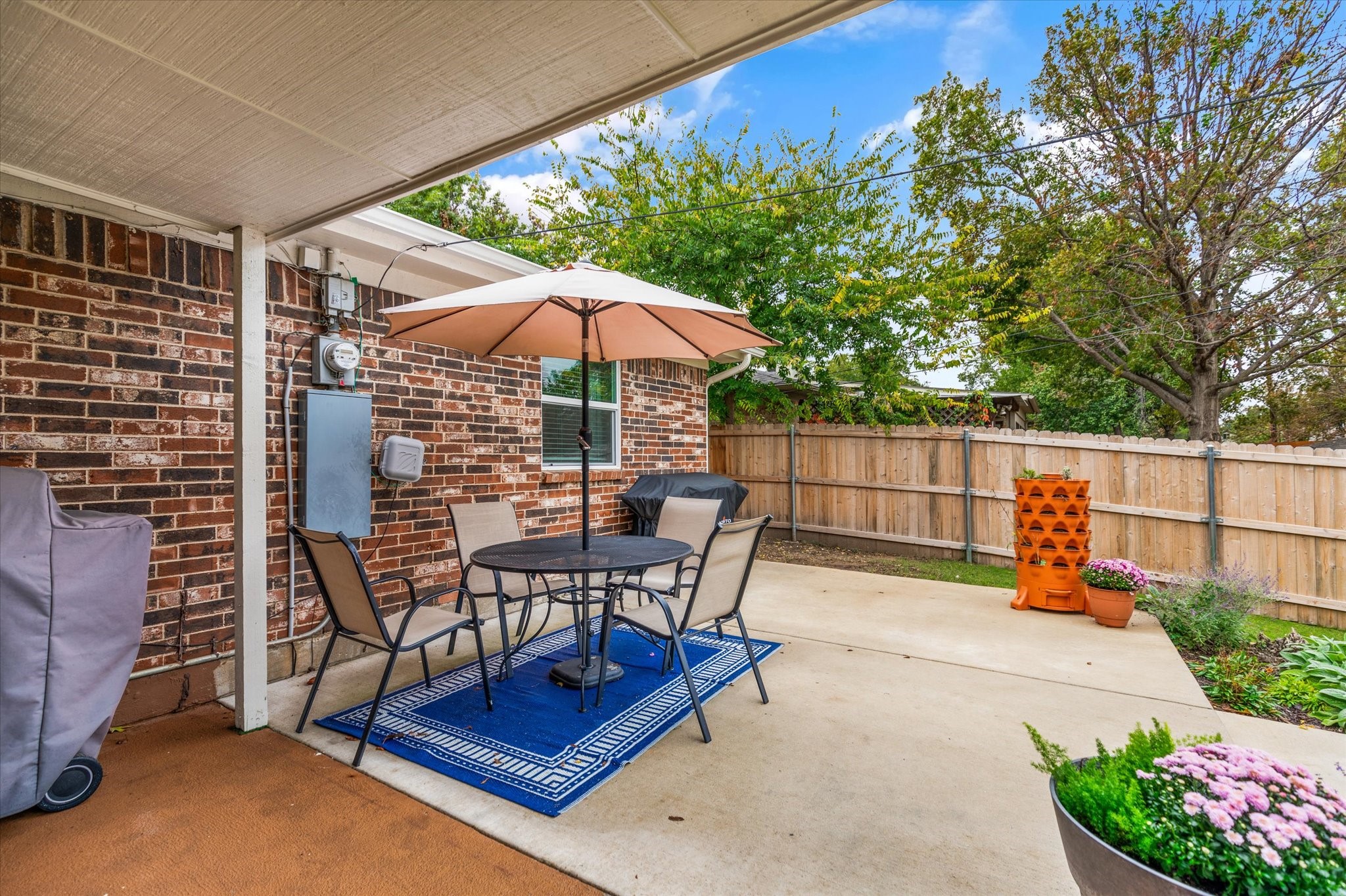 2021 Memphis Drive Bedford TX 76022