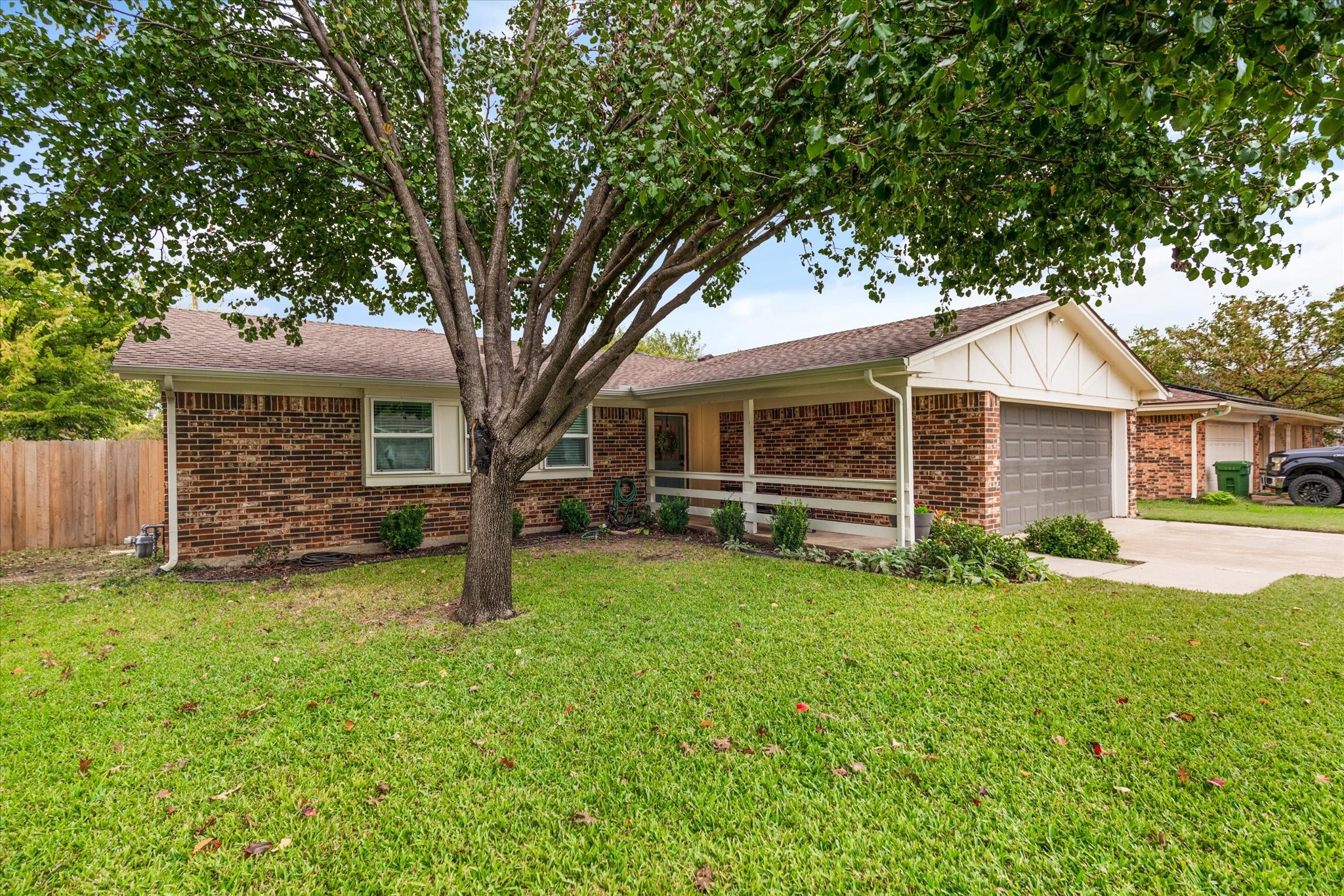 2021 Memphis Drive Bedford TX 76022
