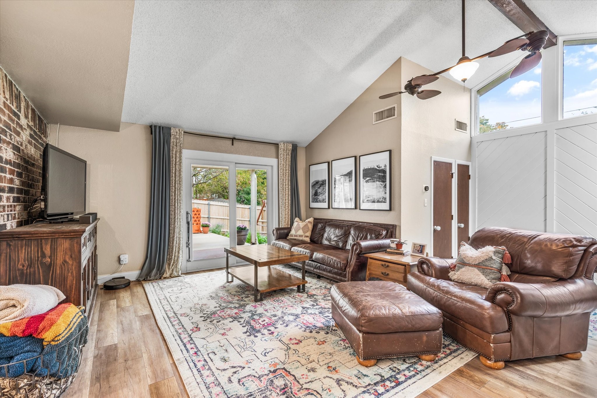 2021 Memphis Drive Bedford TX 76022