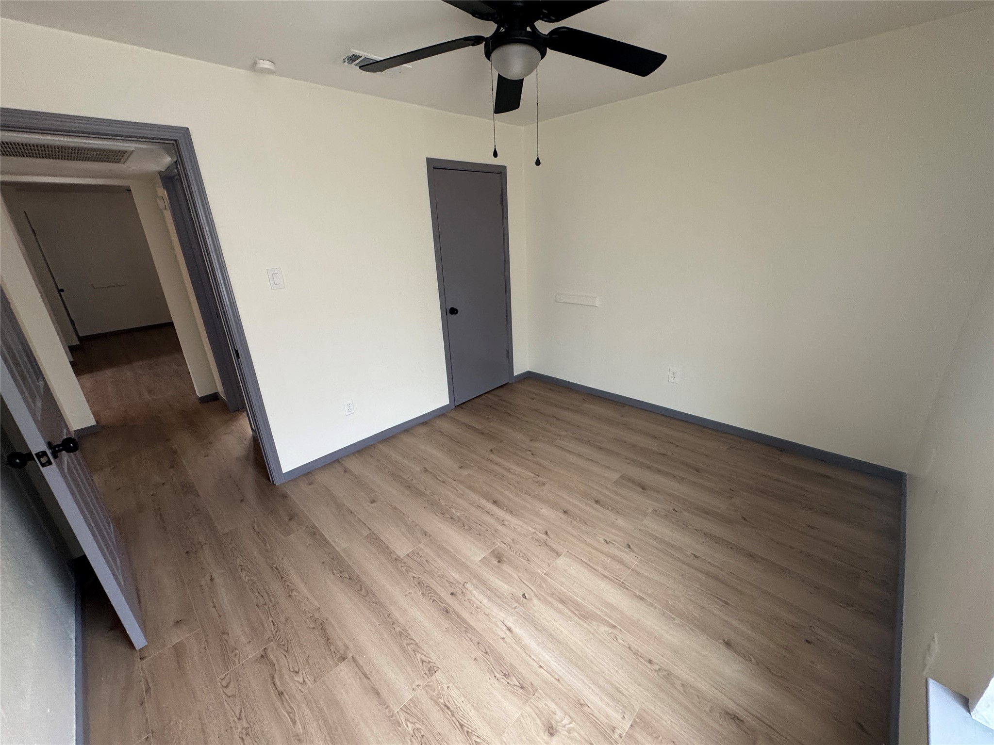 7300 Comanche Trail Lake Worth TX 76135