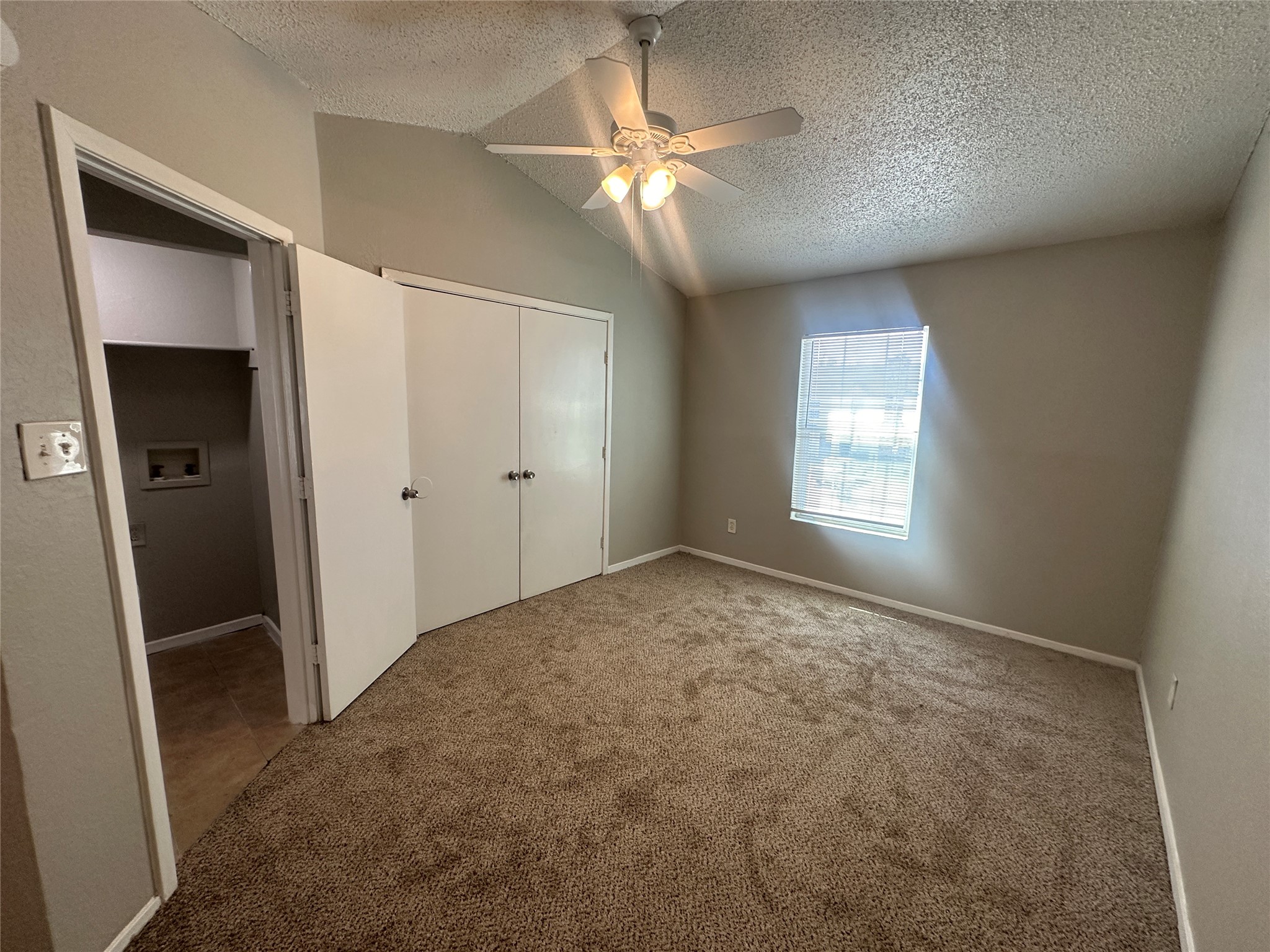 9447 Olde Towne Row Dallas TX 75227