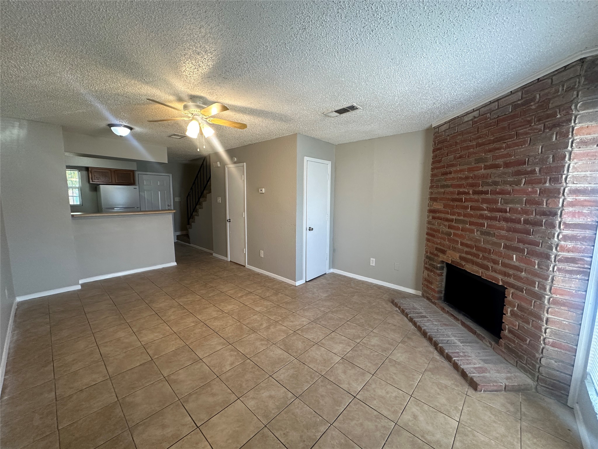 9447 Olde Towne Row Dallas TX 75227