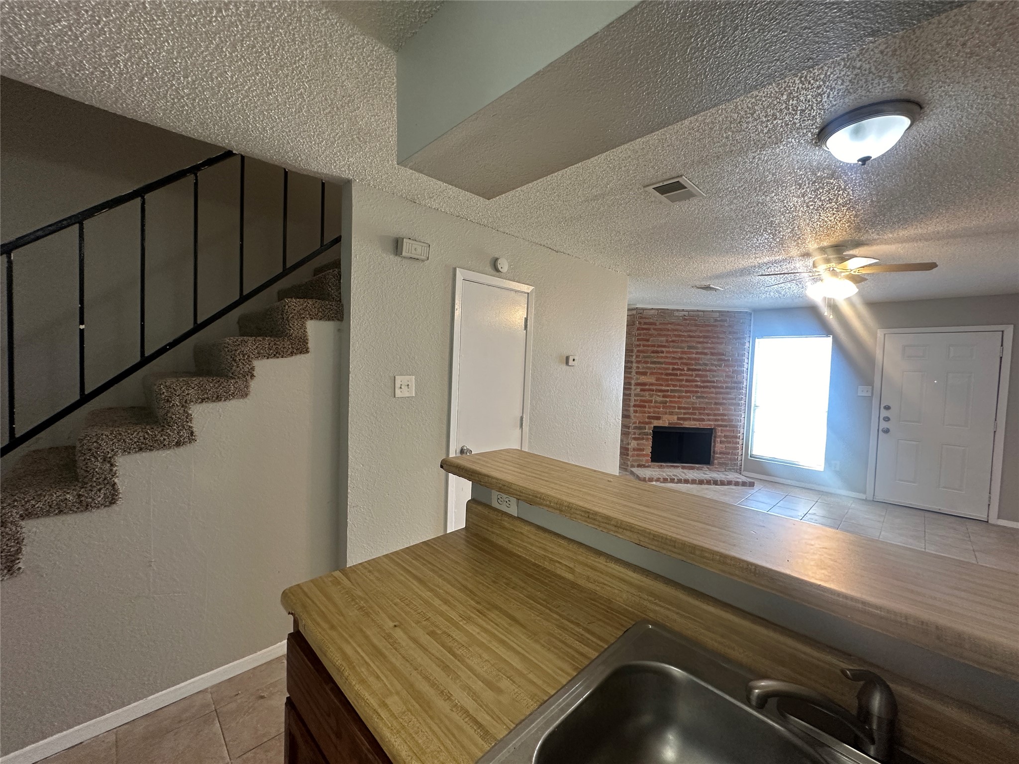 9447 Olde Towne Row Dallas TX 75227