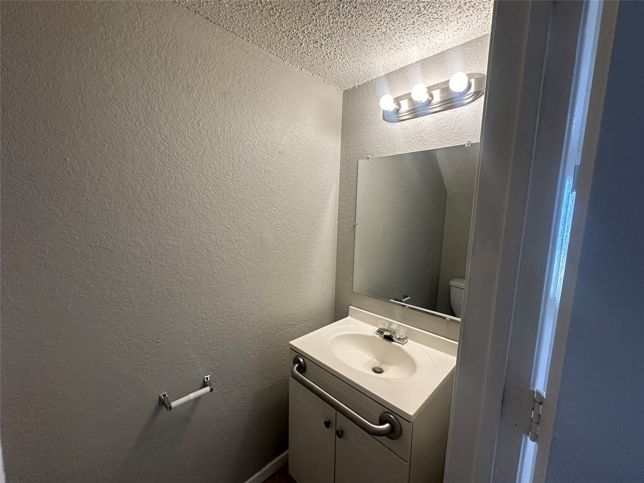 9447 Olde Towne Row Dallas TX 75227