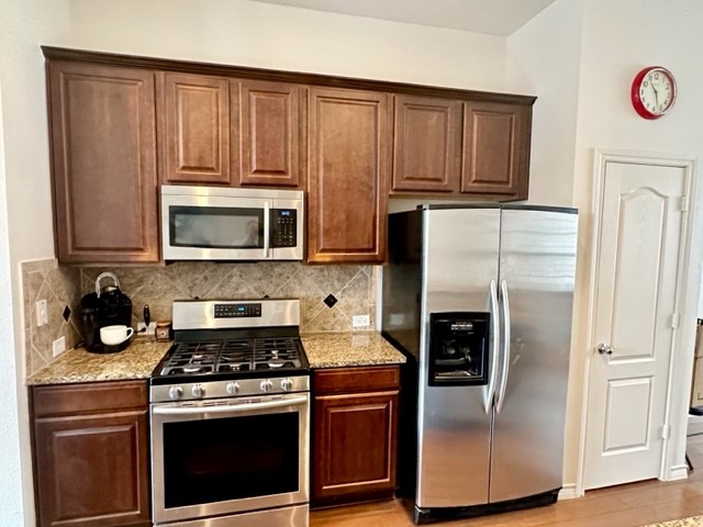 5029 Parkview Place Addison TX 75001