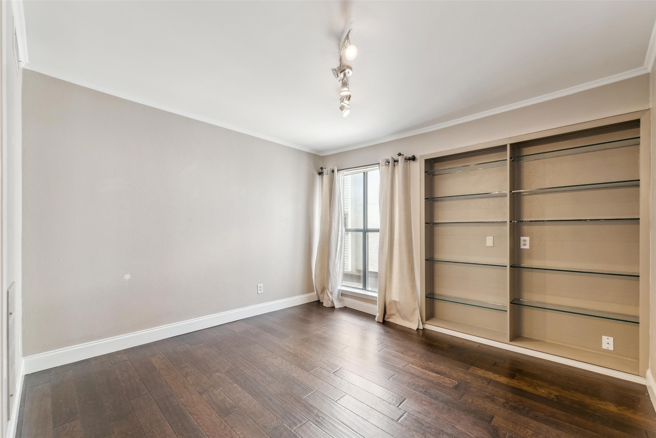 3618 Gillespie Street Dallas TX 75219