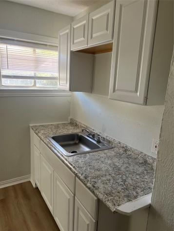 4113 Mccart Avenue Fort Worth TX 76115