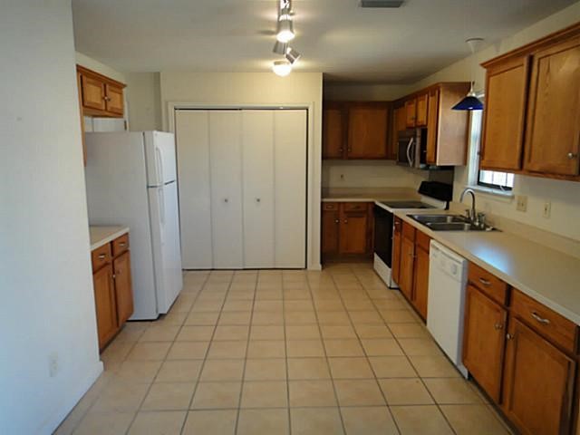 1801 Meadowcrest Drive Garland TX 75042