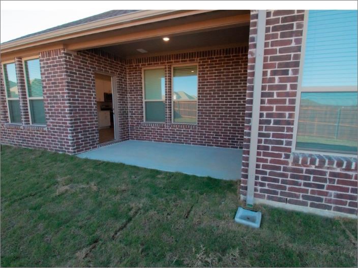535 Hilllcrest Circle Justin TX 76247