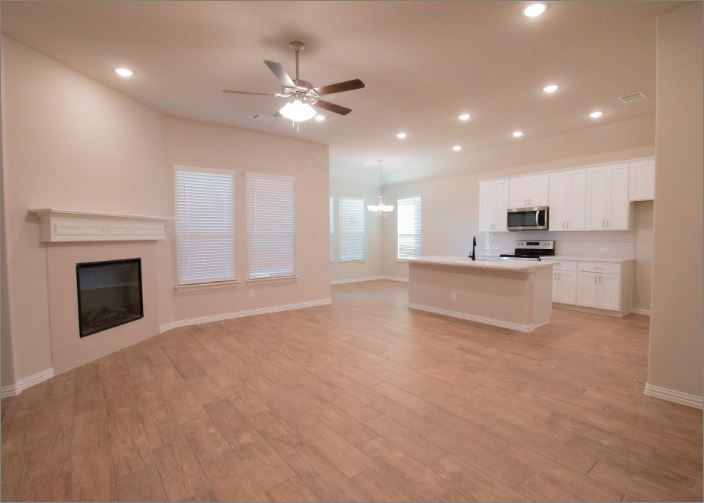 535 Hilllcrest Circle Justin TX 76247