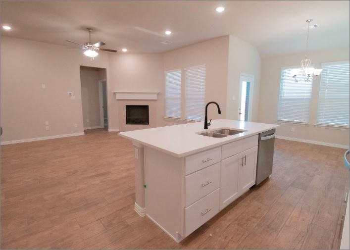 535 Hilllcrest Circle Justin TX 76247