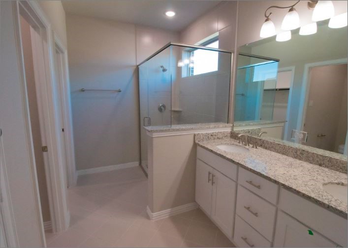 535 Hilllcrest Circle Justin TX 76247
