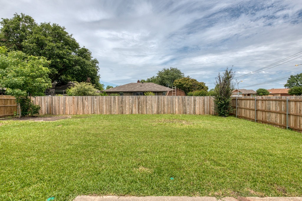 1700 Willow Vale Drive Fort Worth TX 76134
